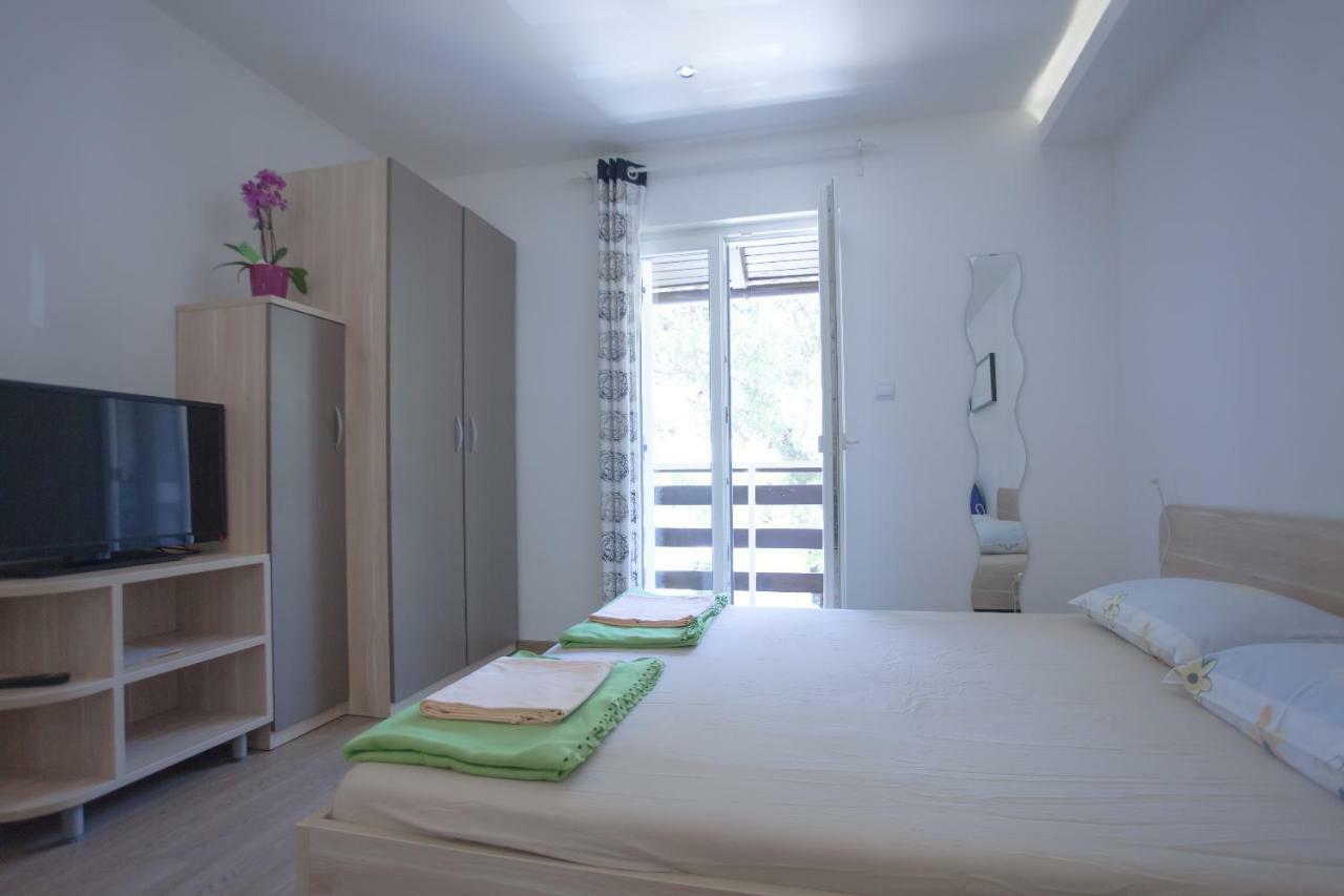 Studio Apartment - Seaview Premantura Esterno foto